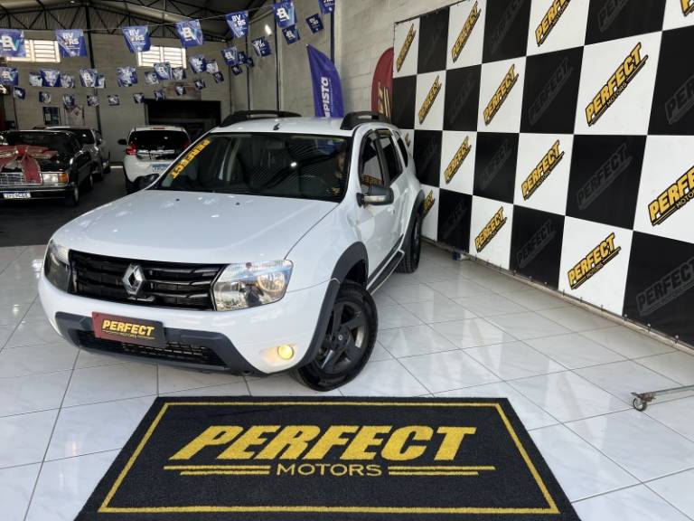 RENAULT - DUSTER - 2014/2014 - Branca - R$ 56.900,00