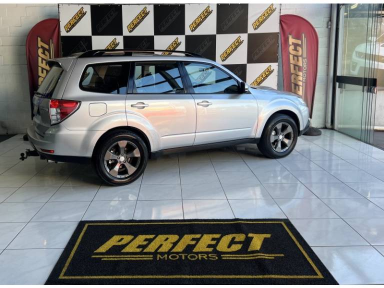 SUBARU - FORESTER - 2011/2011 - Prata - R$ 64.900,00