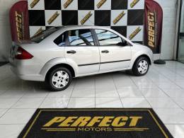 FORD - FIESTA - 2007/2007 - Prata - R$ 20.900,00