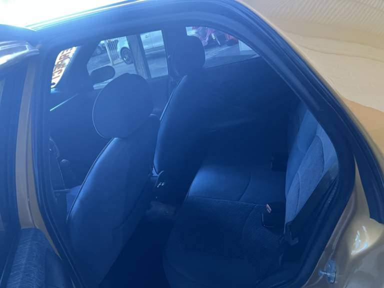 FIAT - PALIO - 2002/2002 - Amarela - R$ 16.900,00