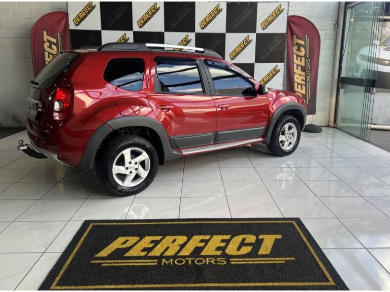 RENAULT - DUSTER - 2015/2015 - Vermelha - R$ 56.900,00