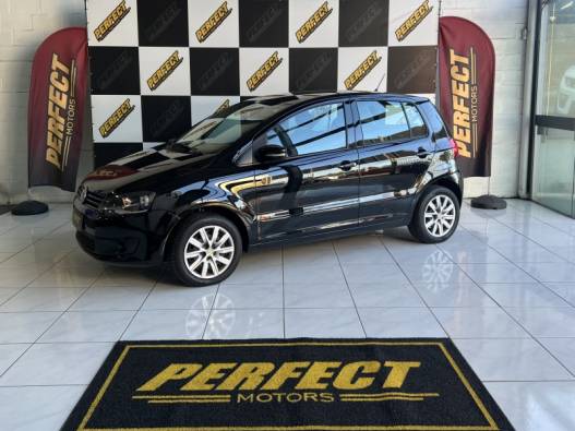 VOLKSWAGEN - FOX - 2013/2013 - Preta - R$ 35.900,00