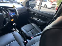 NISSAN - LIVINA - 2012/2012 - Prata - R$ 36.900,00