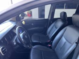 NISSAN - LIVINA - 2012/2012 - Prata - R$ 36.900,00