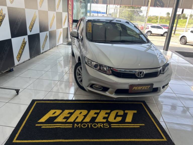 HONDA - CIVIC - 2012/2012 - Prata - R$ 64.900,00