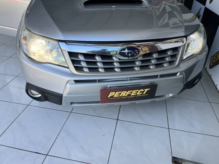 SUBARU - FORESTER - 2011/2011 - Prata - R$ 64.900,00