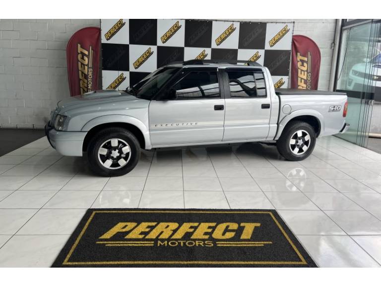 CHEVROLET - S10 - 2009/2009 - Prata - R$ 64.900,00