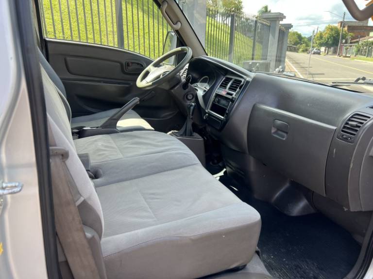 HYUNDAI - HR - 2012/2012 - Prata - R$ 79.900,00