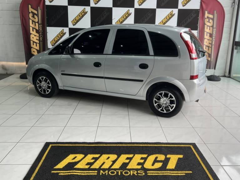 CHEVROLET - MERIVA - 2008/2008 - Prata - R$ 25.900,00