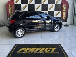 CHEVROLET - ONIX - 2013/2013 - Preta - R$ 37.900,00