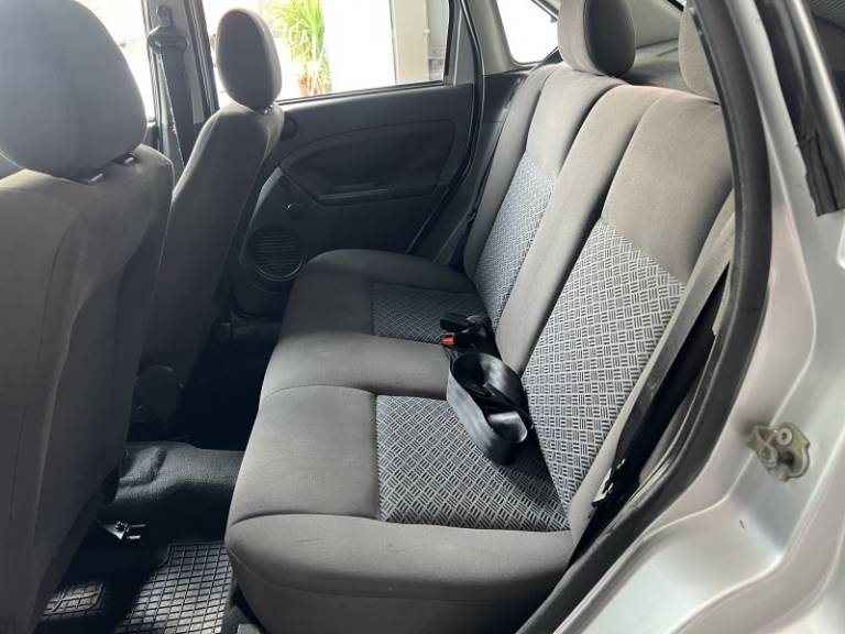 FORD - FIESTA - 2007/2007 - Prata - R$ 20.900,00