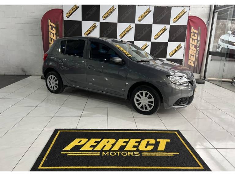 RENAULT - SANDERO - 2018/2018 - Cinza - R$ 44.900,00