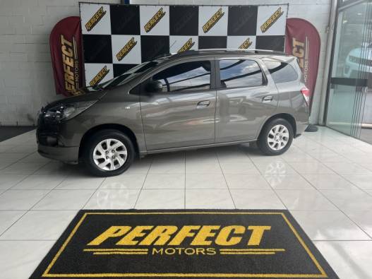 CHEVROLET - SPIN - 2013/2013 - Cinza - R$ 45.900,00