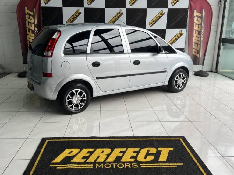 CHEVROLET - MERIVA - 2008/2008 - Prata - R$ 25.900,00