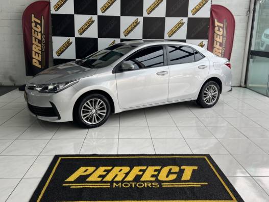 TOYOTA - COROLLA - 2019/2019 - Prata - R$ 92.900,00