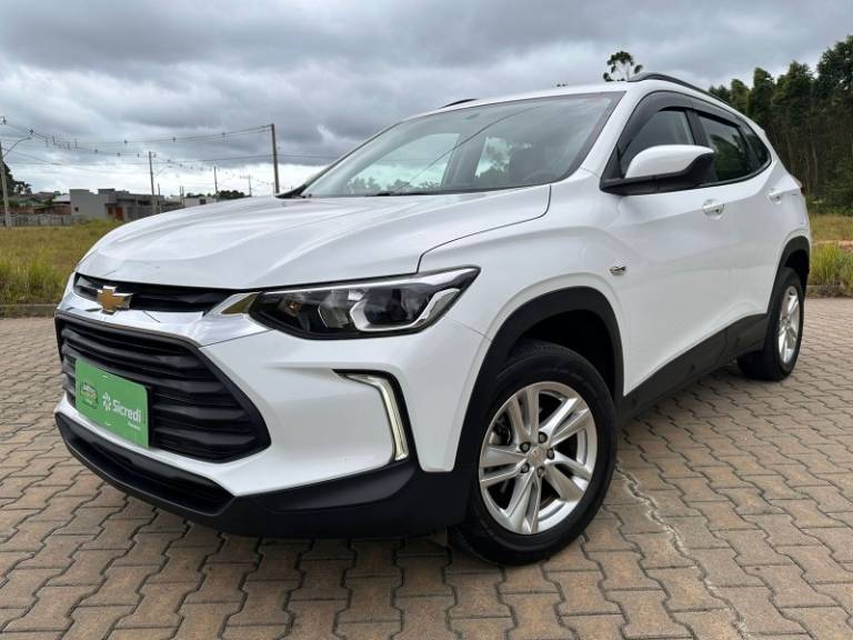 CHEVROLET - TRACKER - 2023/2023 - Branca - R$ 107.900,00