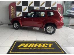 RENAULT - DUSTER - 2014/2014 - Vermelha - R$ 53.900,00