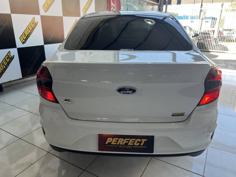 FORD - KA + - 2021/2021 - Branca - R$ 55.900,00