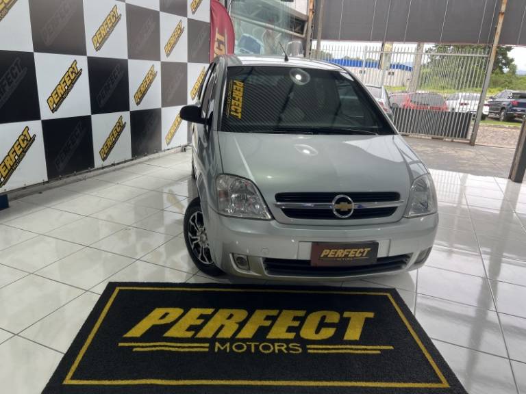 CHEVROLET - MERIVA - 2008/2008 - Prata - R$ 25.900,00