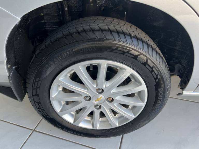 CHEVROLET - SPIN - 2013/2013 - Prata - R$ 44.900,00