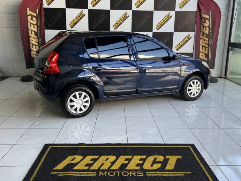 RENAULT - SANDERO - 2009/2009 - Azul - R$ 27.900,00
