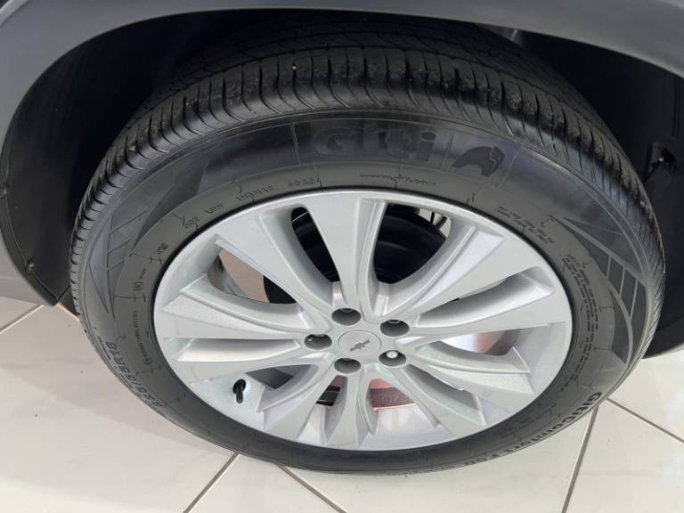 CHEVROLET - TRACKER - 2018/2018 - Branca - R$ 89.900,00