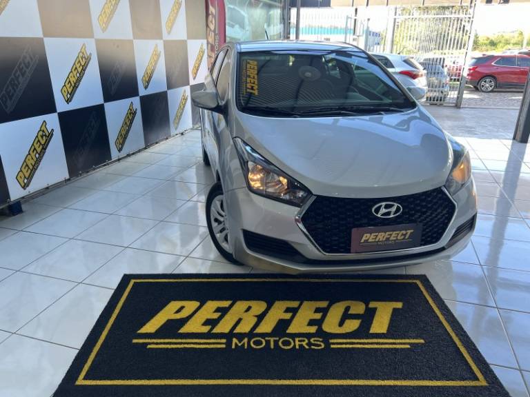 HYUNDAI - HB20S - 2019/2019 - Prata - R$ 63.900,00