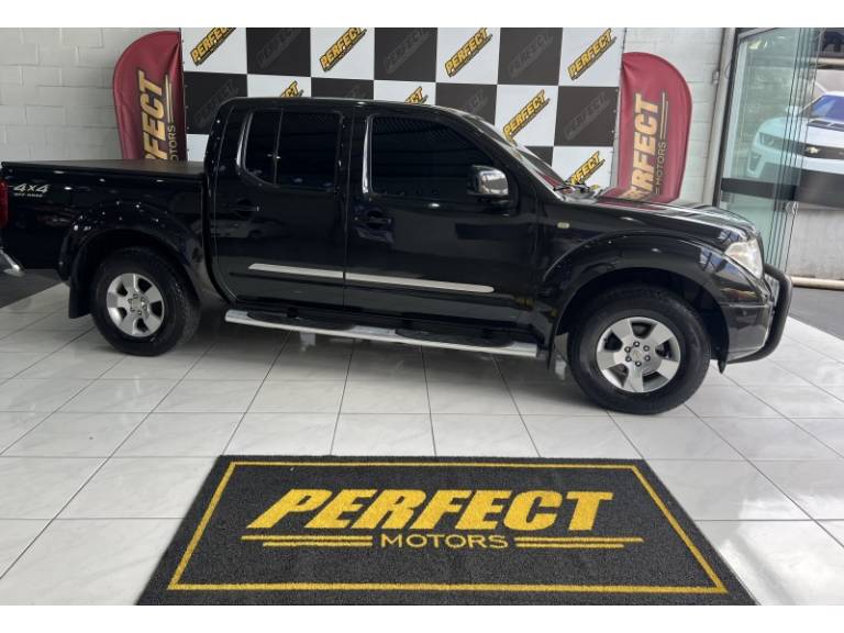 NISSAN - FRONTIER - 2012/2012 - Preta - R$ 78.900,00