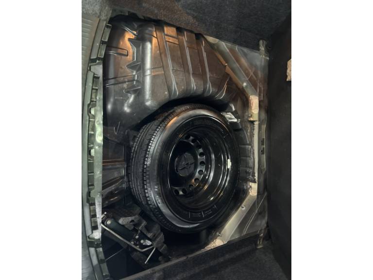 RENAULT - MÉGANE - 2010/2010 - Preta - R$ 32.900,00