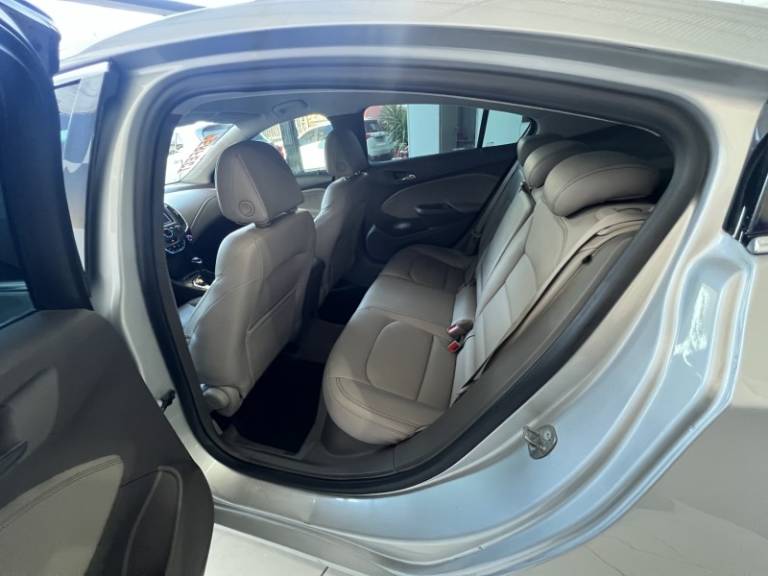CHEVROLET - CRUZE - 2017/2017 - Prata - R$ 85.900,00