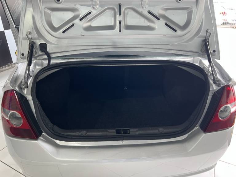 FORD - FIESTA - 2007/2007 - Prata - R$ 20.900,00