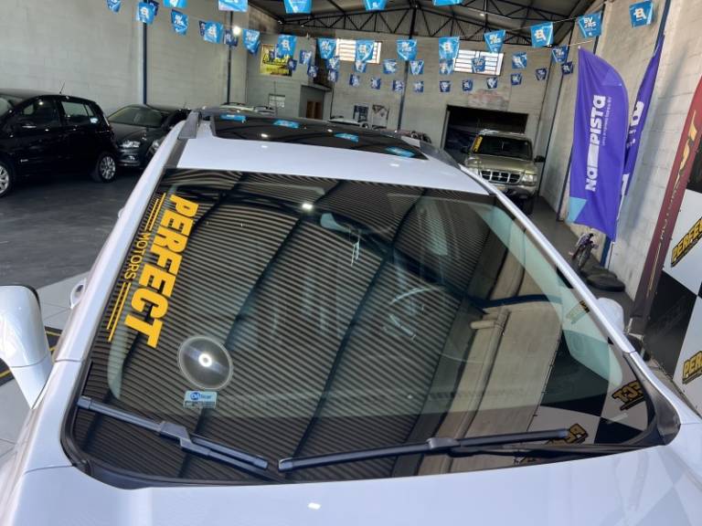 CHEVROLET - TRACKER - 2018/2018 - Branca - R$ 89.900,00
