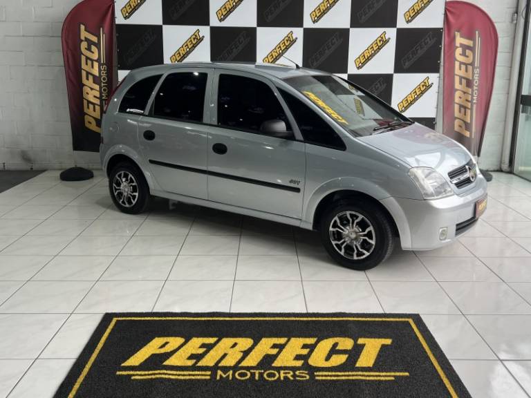 CHEVROLET - MERIVA - 2008/2008 - Prata - R$ 25.900,00