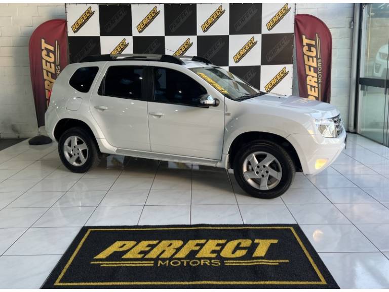 RENAULT - DUSTER - 2014/2014 - Branca - R$ 54.900,00