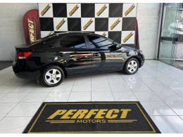 KIA MOTORS - CERATO - 2011/2011 - Preta - R$ 45.900,00