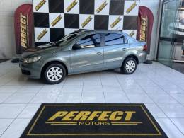 VOLKSWAGEN - VOYAGE - 2013/2013 - Dourada - R$ 34.900,00