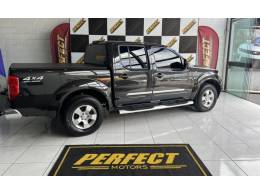 NISSAN - FRONTIER - 2012/2012 - Preta - R$ 78.900,00