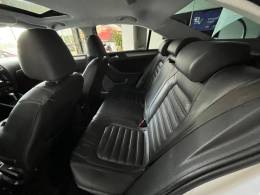 VOLKSWAGEN - JETTA - 2012/2012 - Branca - R$ 67.900,00