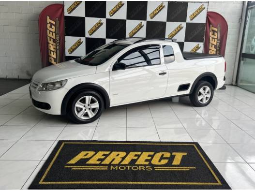 VOLKSWAGEN - SAVEIRO - 2012/2012 - Branca - R$ 44.900,00
