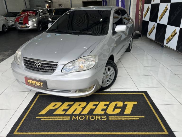 TOYOTA - COROLLA - 2008/2008 - Prata - R$ 45.900,00