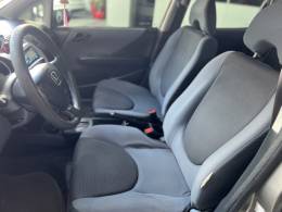 HONDA - FIT - 2005/2005 - Prata - R$ 23.900,00