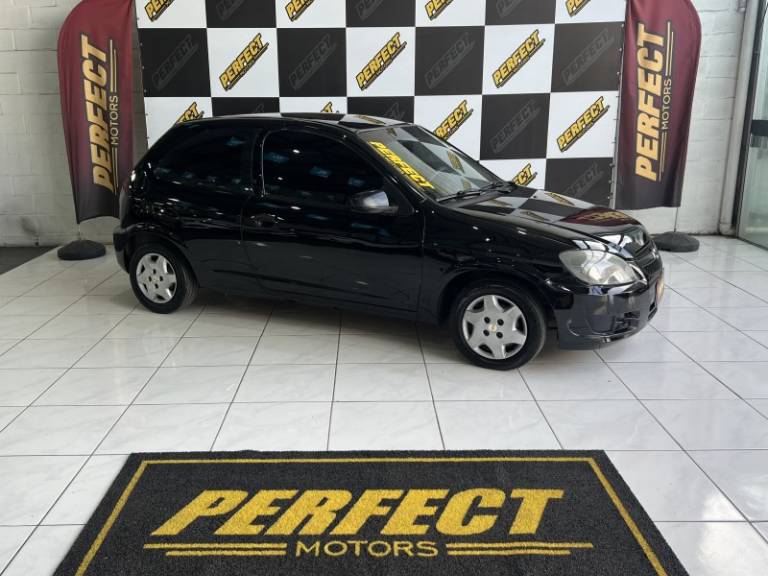 CHEVROLET - CELTA - 2012/2012 - Preta - R$ 21.900,00
