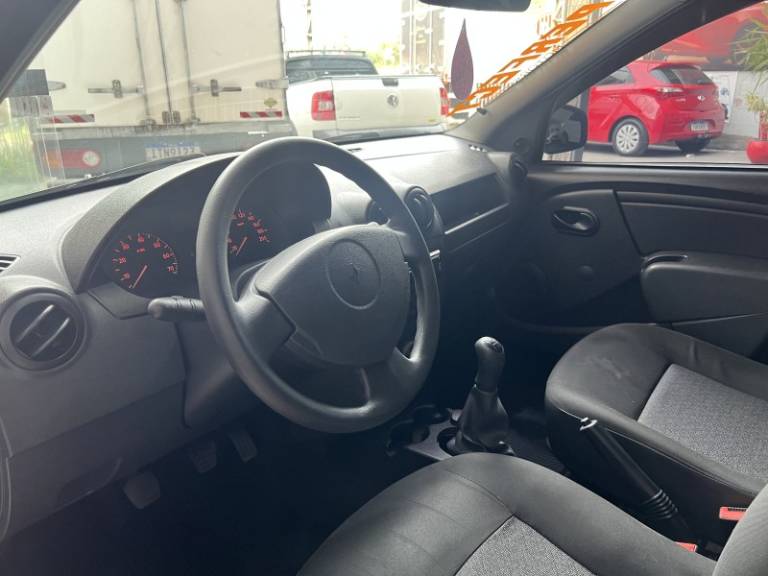 RENAULT - LOGAN - 2009/2009 - Vermelha - R$ 22.900,00