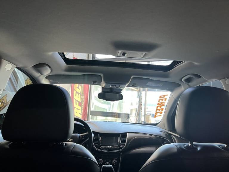 CHEVROLET - TRACKER - 2018/2018 - Branca - R$ 89.900,00