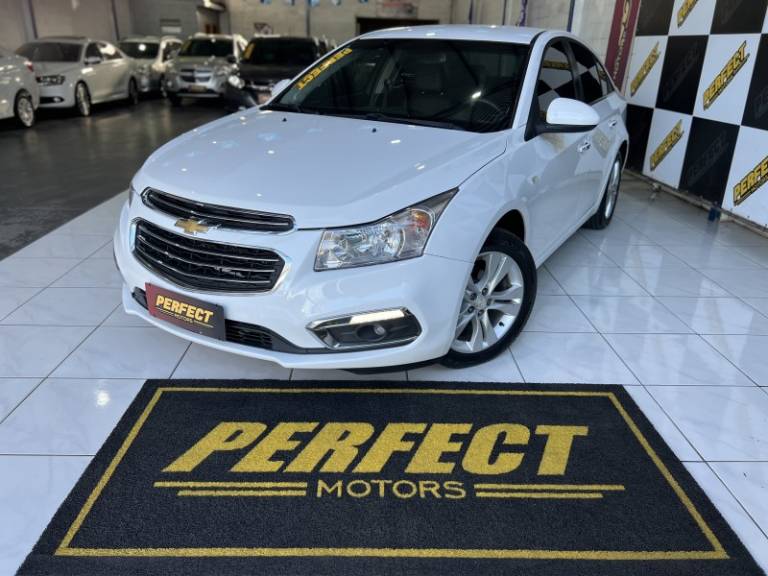 CHEVROLET - CRUZE - 2015/2015 - Branca - R$ 68.900,00