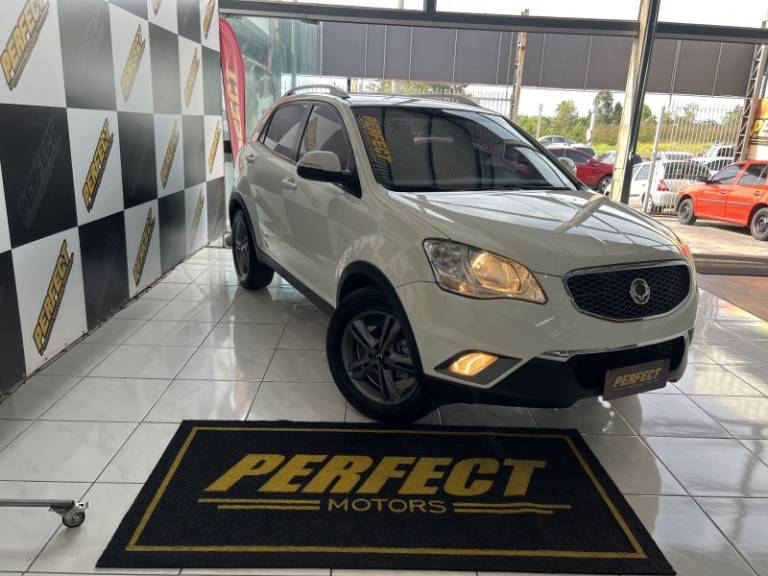 SSANGYONG - KORANDO - 2012/2012 - Branca - R$ 45.900,00