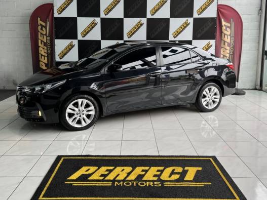 TOYOTA - COROLLA - 2018/2018 - Preta - R$ 99.900,00