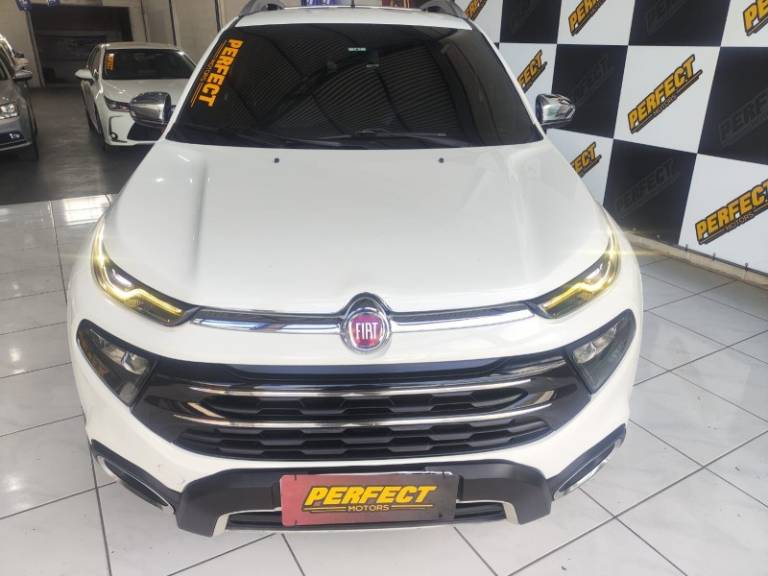 FIAT - TORO - 2020/2020 - Branca - R$ 125.900,00