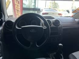 FORD - FIESTA - 2011/2011 - Prata - R$ 33.900,00