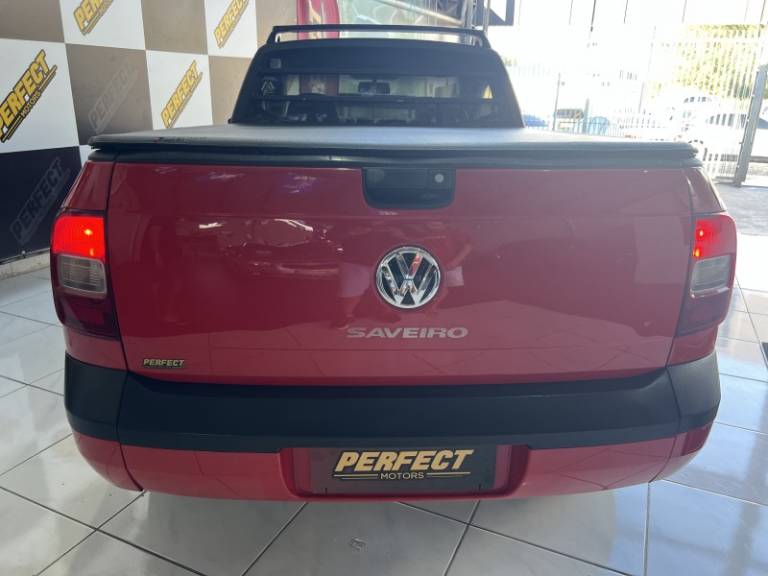 VOLKSWAGEN - SAVEIRO - 2014/2014 - Vermelha - R$ 48.900,00